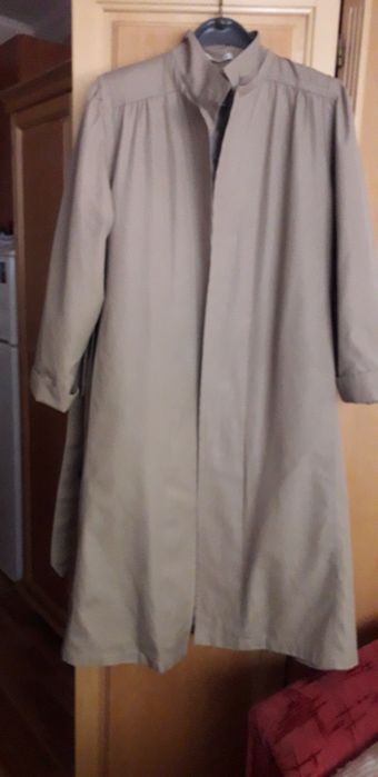 Дамски шлифер раз.44-46, нов.