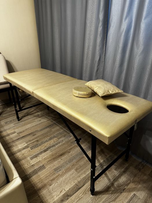 Продам кушетку новую