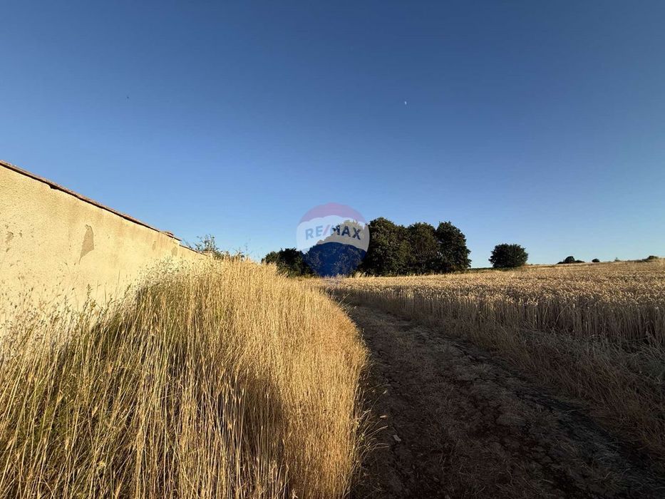 Парцел с потенциал за продажба,  м-т Перчемлията, гр. Варна, Я.И.