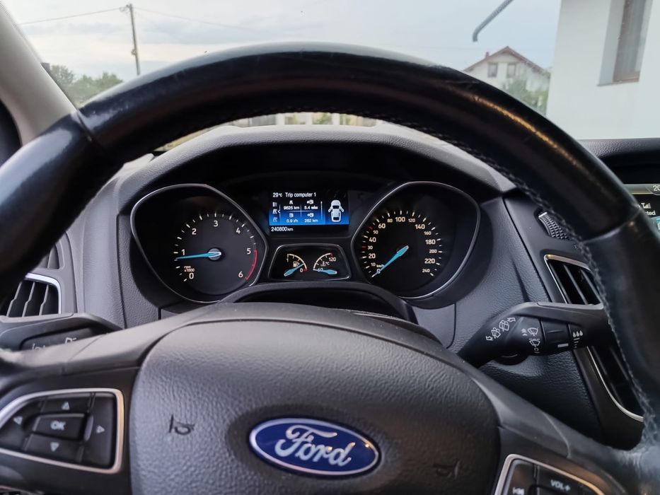 FORD Focus 2014 — imagine 4