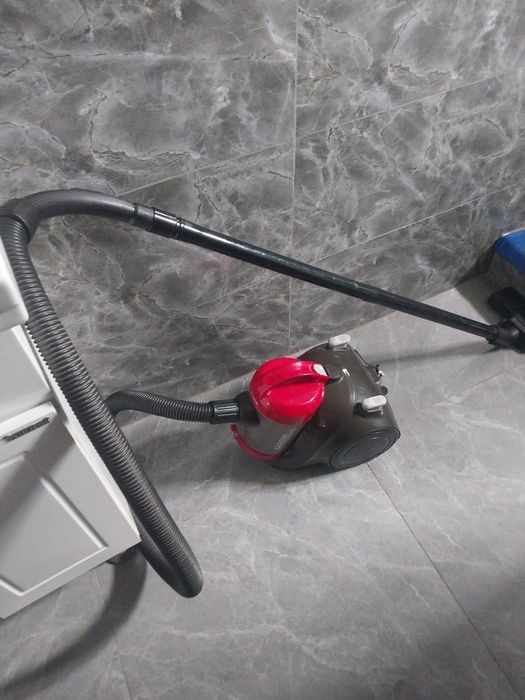 Продам пылесос..