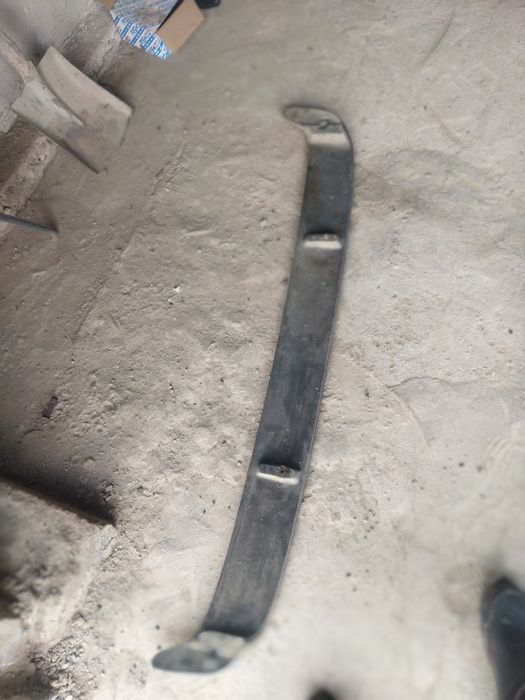 Продам спойлер авто бу