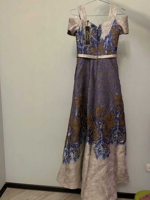 Вечернее платье . Новое . Турецкого бренда Roshacollection