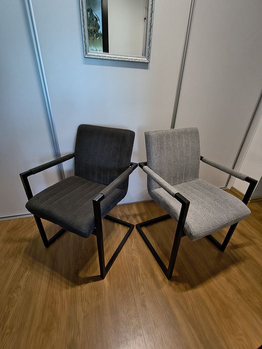 Scaune de masa pentru familie