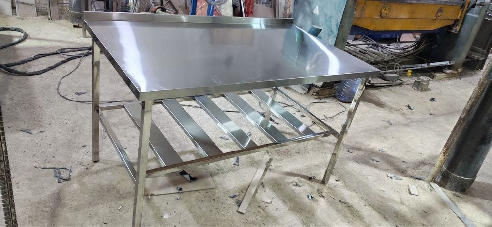 Stol nerjavika stol va etajirka