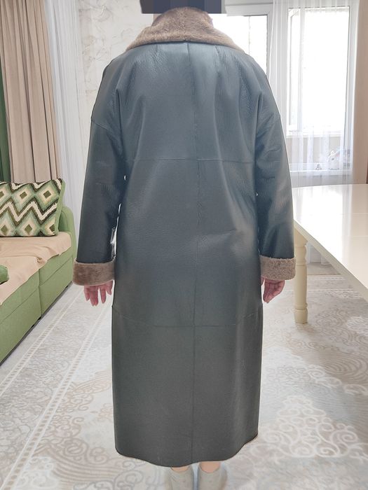 Продам женскую дубленку