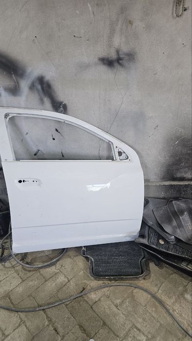 Радной эшик капот деталлари бор