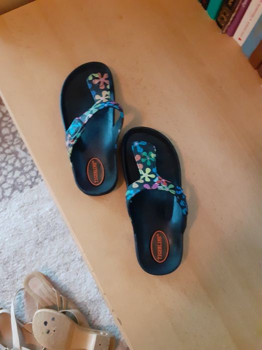 Летни сандали и чехли