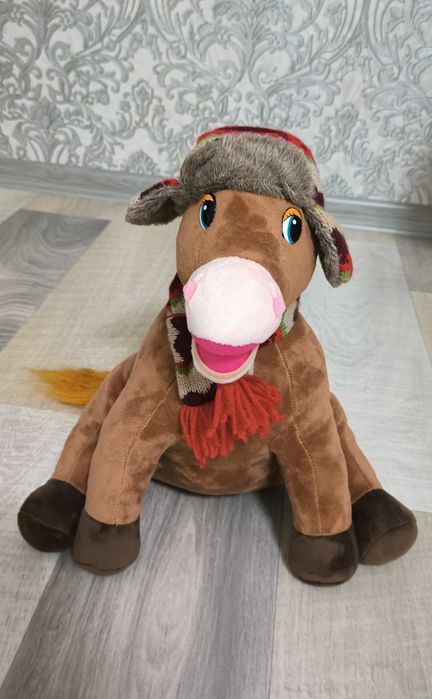 Продам игрушку Лошадь