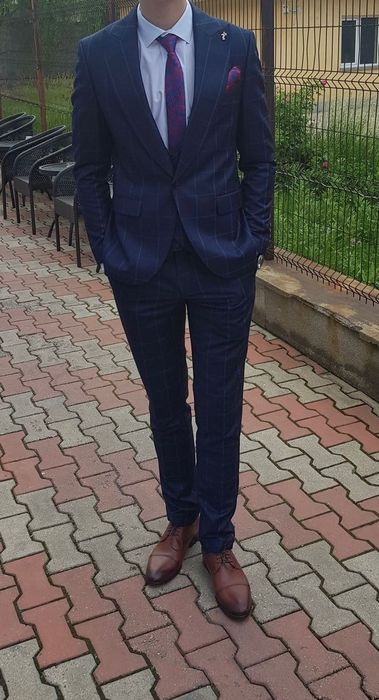 Costum slim fit bleumarin