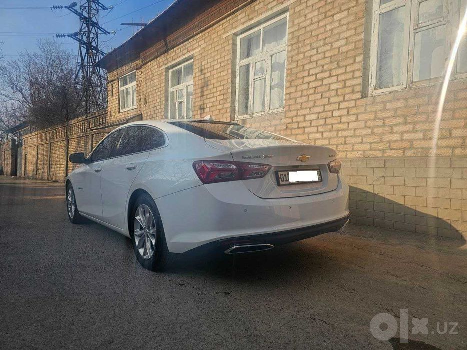 Продаем Malibu 2 premier 2022