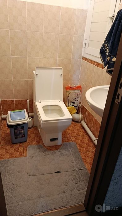 3 xonali kvartira sotiladi