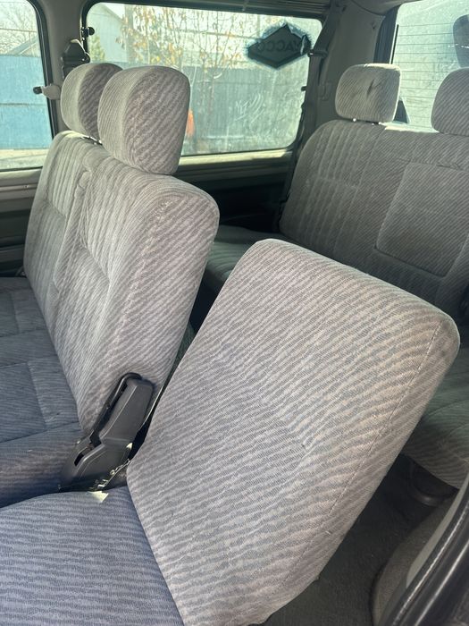 Сиденья на Делику квадрат