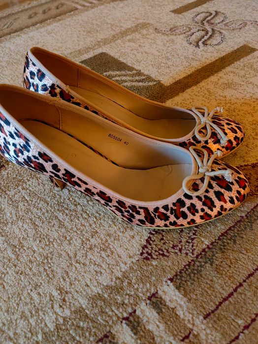 Pantofi dama de vanzare