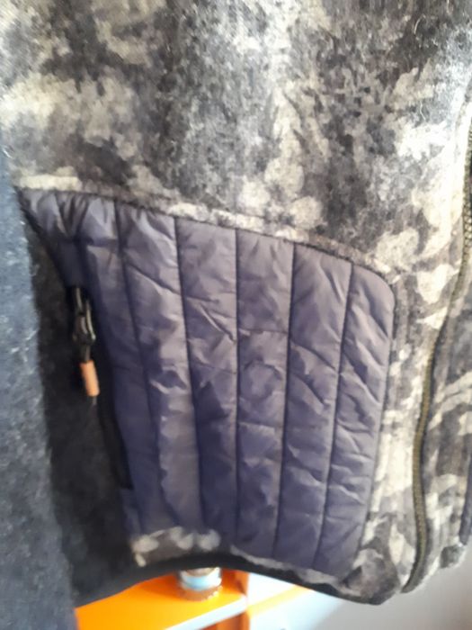 Вълнено дамско яке-като ново