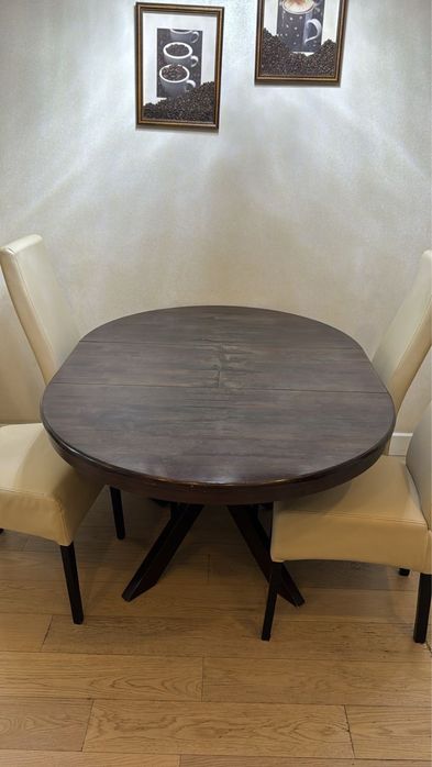 Стол с стульями