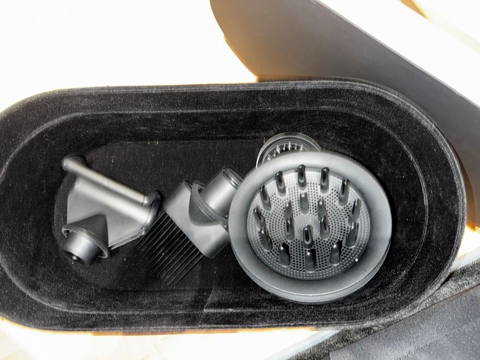 Сешоар Dyson supersonic origin