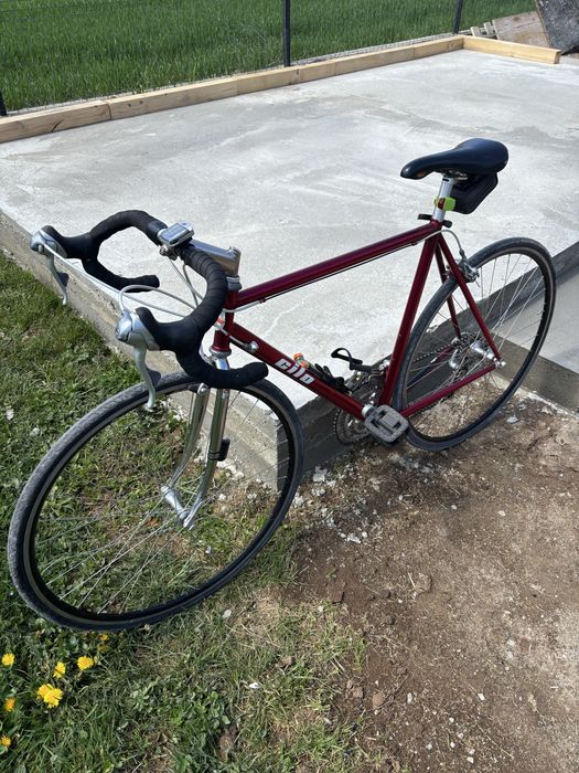 Bicicleta semicursieră