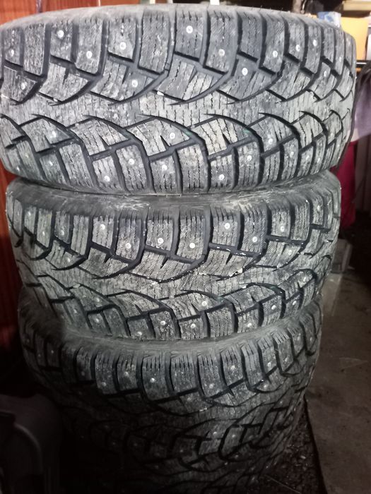 Зимние шипованые колеса