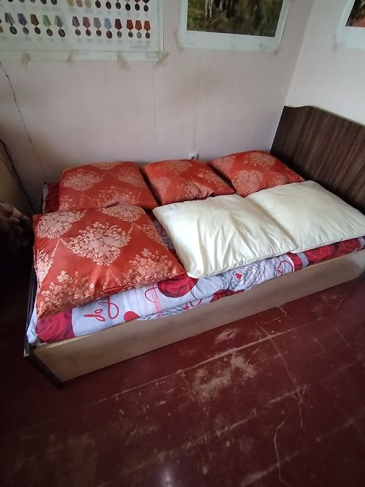 Подушки спальные перьевые и бамбуковые