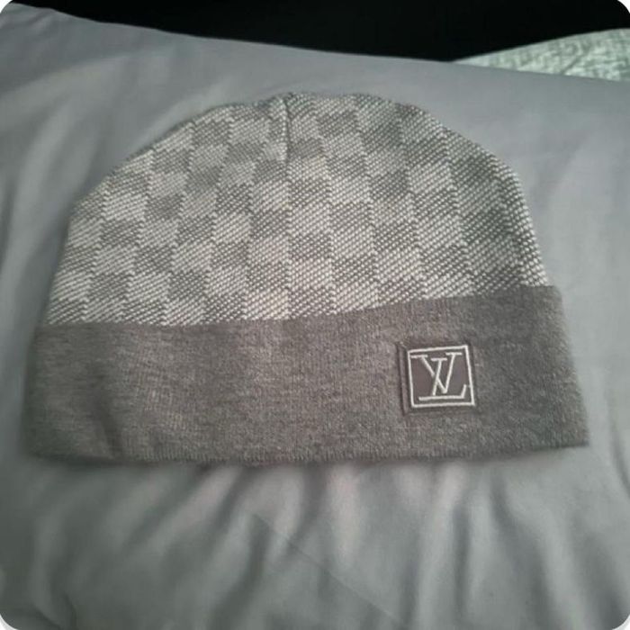 Шапка Louis Vuitton