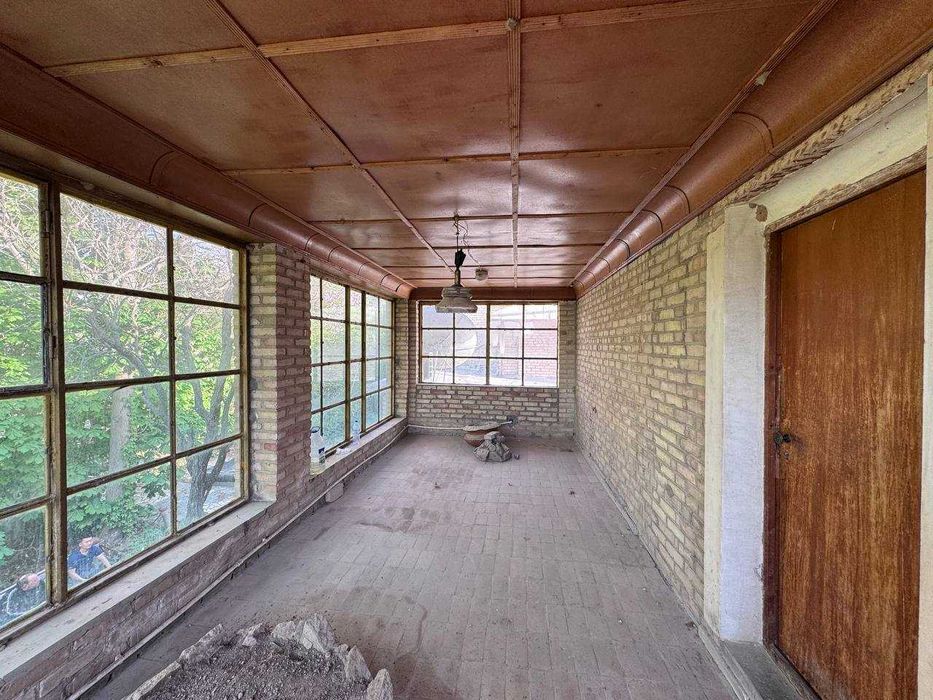 Продаётся дача в виде Замка 18 соток Кибрайский район пос.Май=