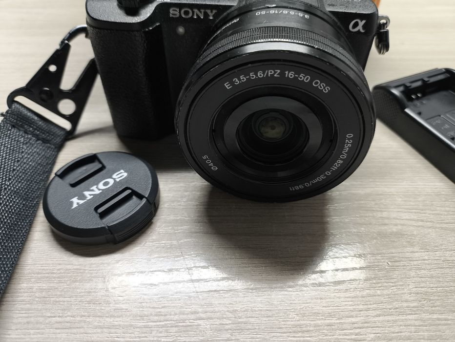 Sony a5100, 16-50 oss