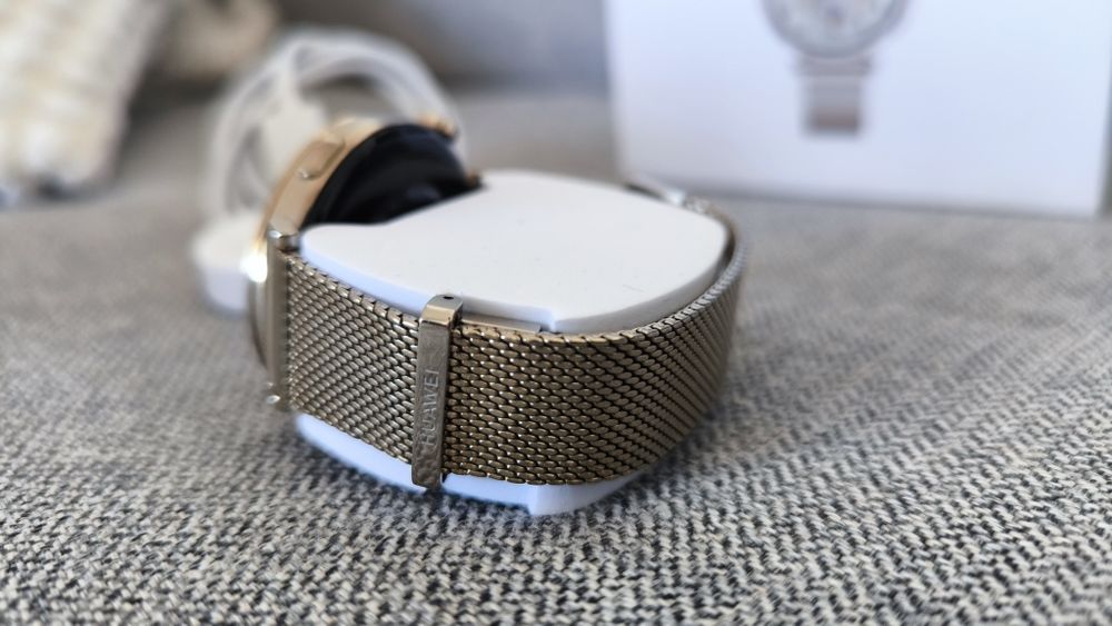 Смарт часовник Huawei GT 5, 41mm, Gold Milanese