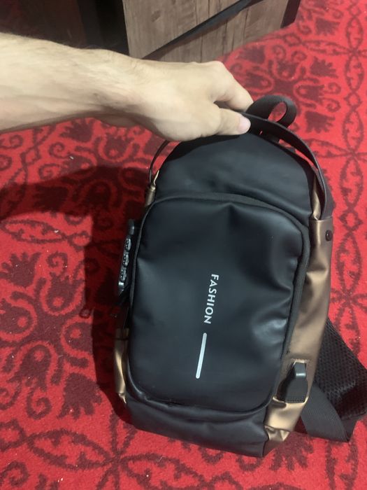 Сумка бананка в хорошем качестве + часы