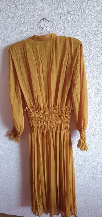 Rochie noua lunga  plisata  Zara S galben-mustar