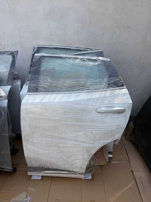 Дверь белый б/у оригинал Чанган Цс55+