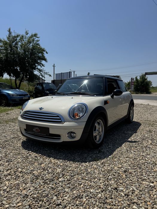 Mini Cooper One 2010 Automat