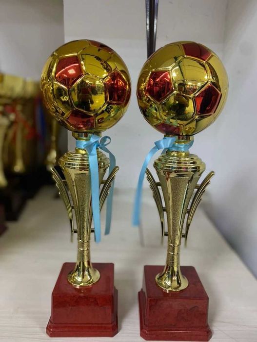 Кубки футбольные кубки статуэтки