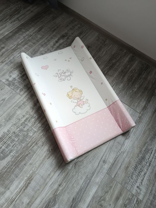 Твърд повивалник