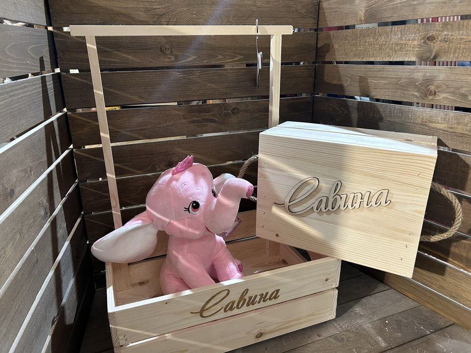 Бебешко гардеробче за изписване, кръщене, погача