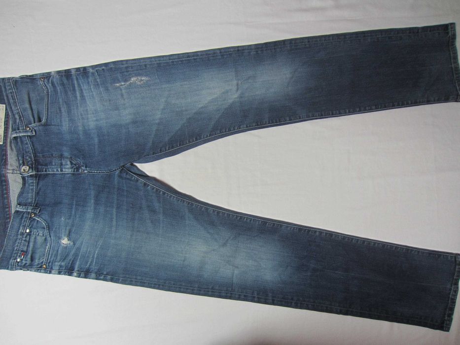 Blugi Tommy Hilfiger,W34 L34,Talie=90cm,Lung=108cm,slim skinny