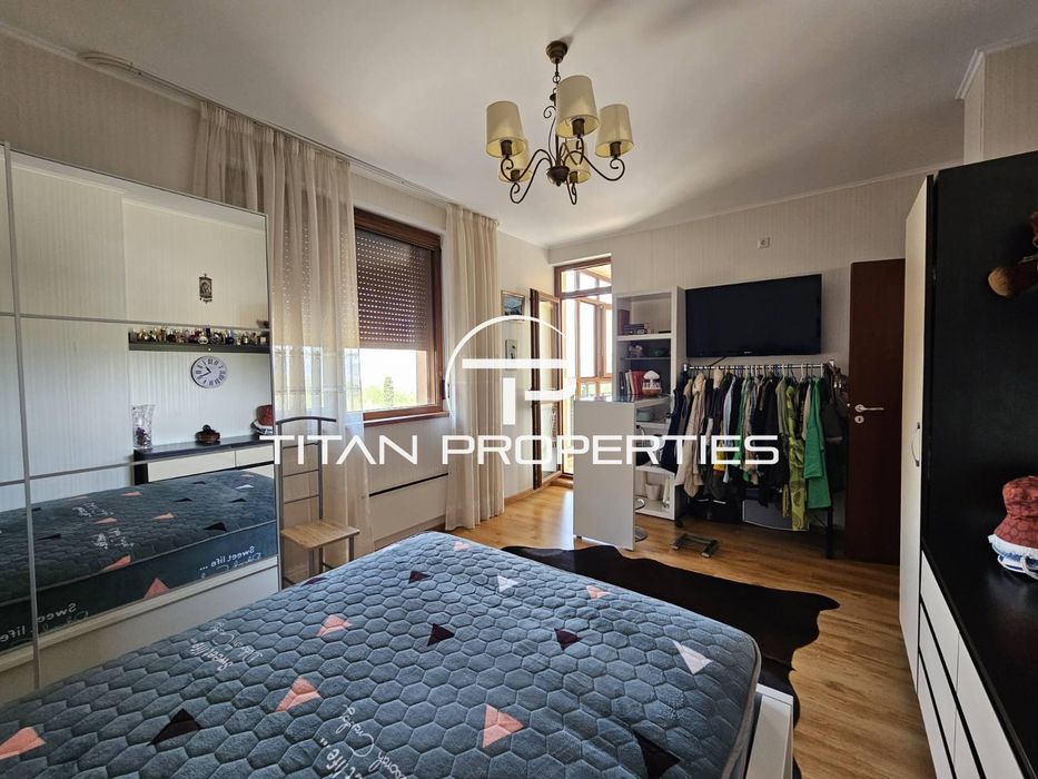 Продава се Двустаен апартамент в Варна, Галата - 82 кв.м за 1014 €/кв.м - Снимка #4