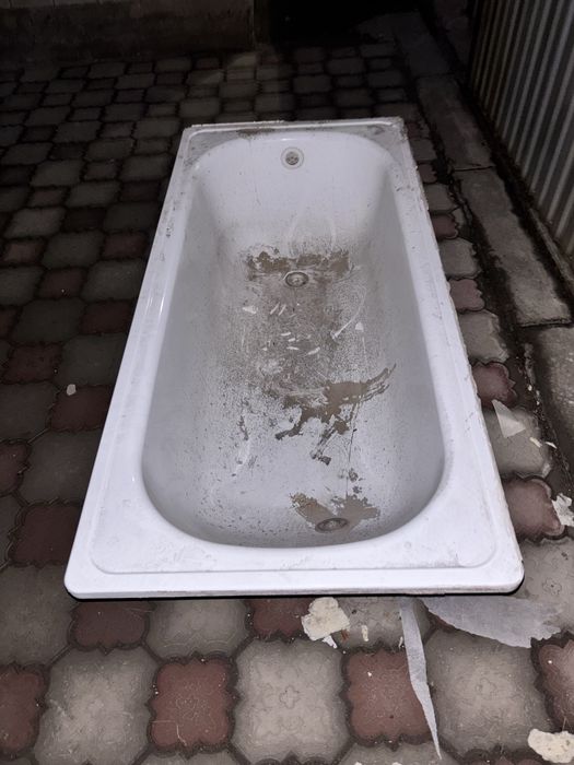 Продам ванну (в отл состоянии)