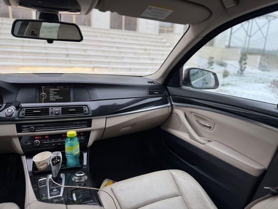 BMW SERIA 5 /// F11/520d/// Automat- Pret Castana