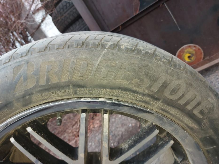 Продам летние шины 235/55/R20