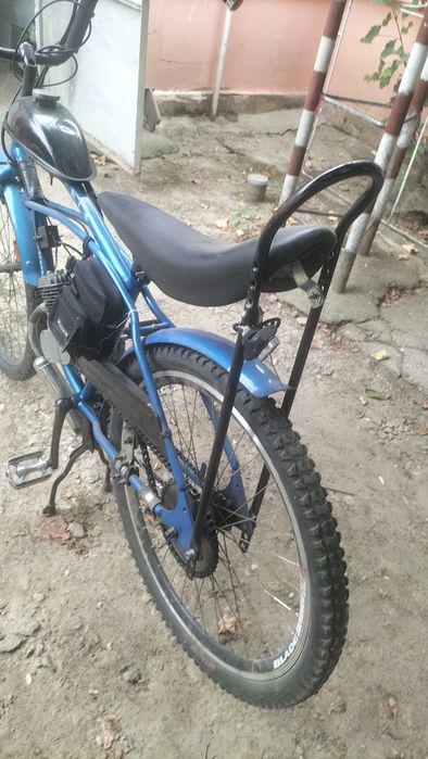 Vind Bicicleta cu motor.