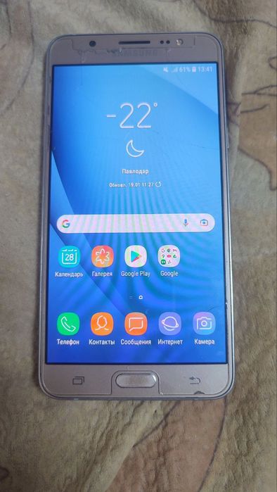 Продам Samsung j7 2016