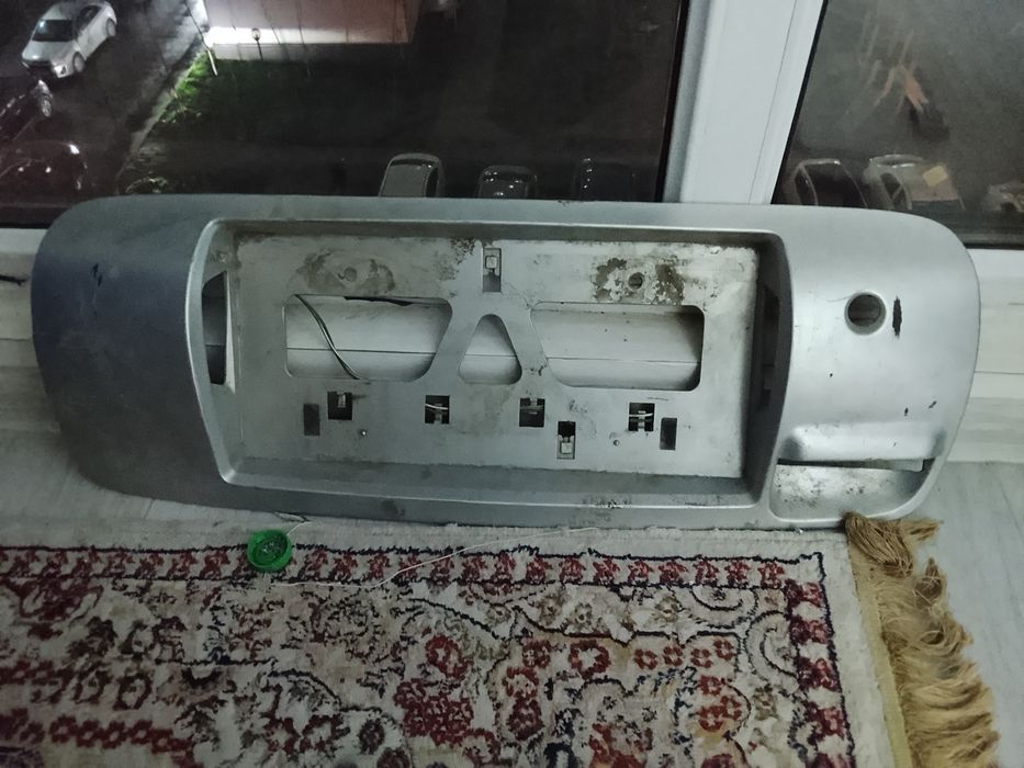 На Тойота спринтер Кариб 1998 год