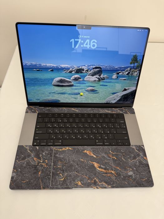 Macbook pro 16 (M1 Pro)