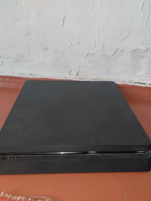 Отличный PlayStation 4
