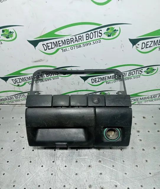 Scrumiera Volkswagen VW Vento 1992 1.9 TD MT (75 hp)