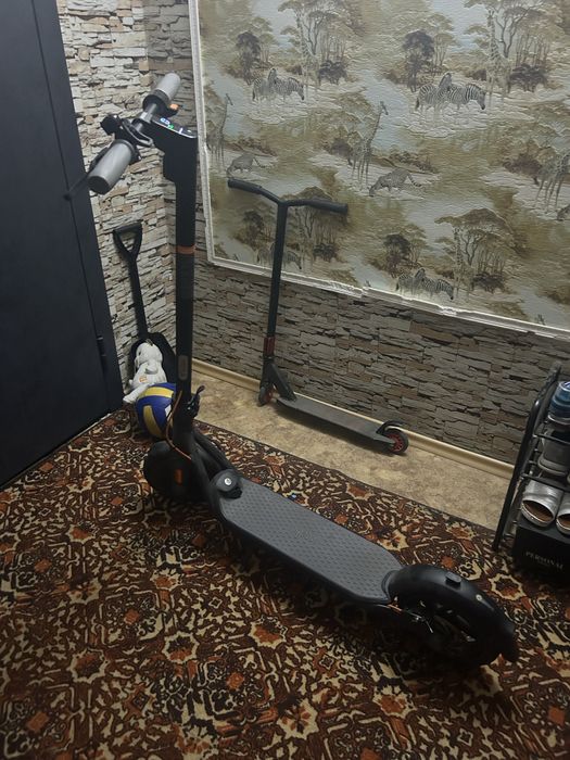 Продам электросамокат
