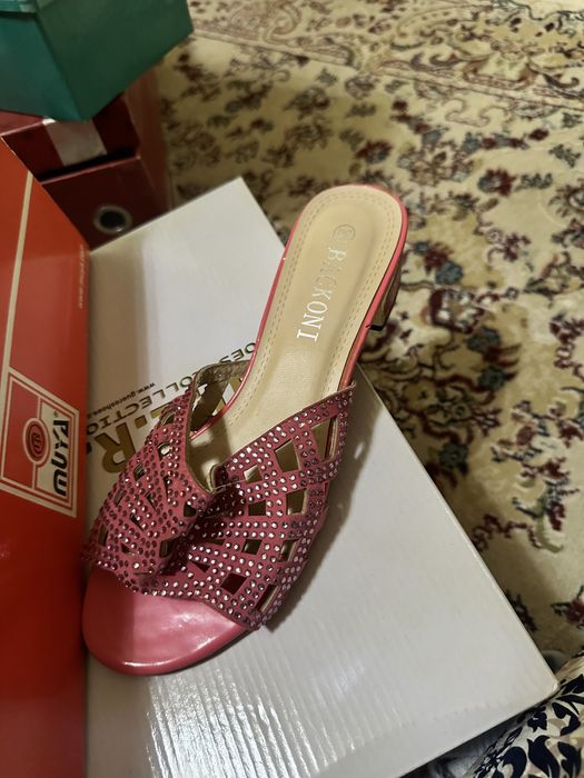 Женские туфли !!