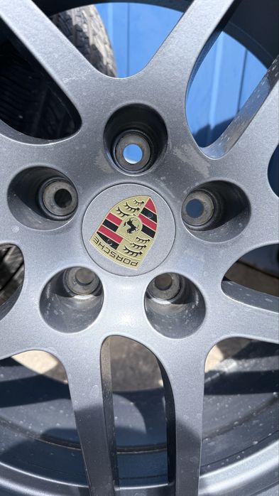 Джанти с гуми за Porsche Macan 5x113 R18