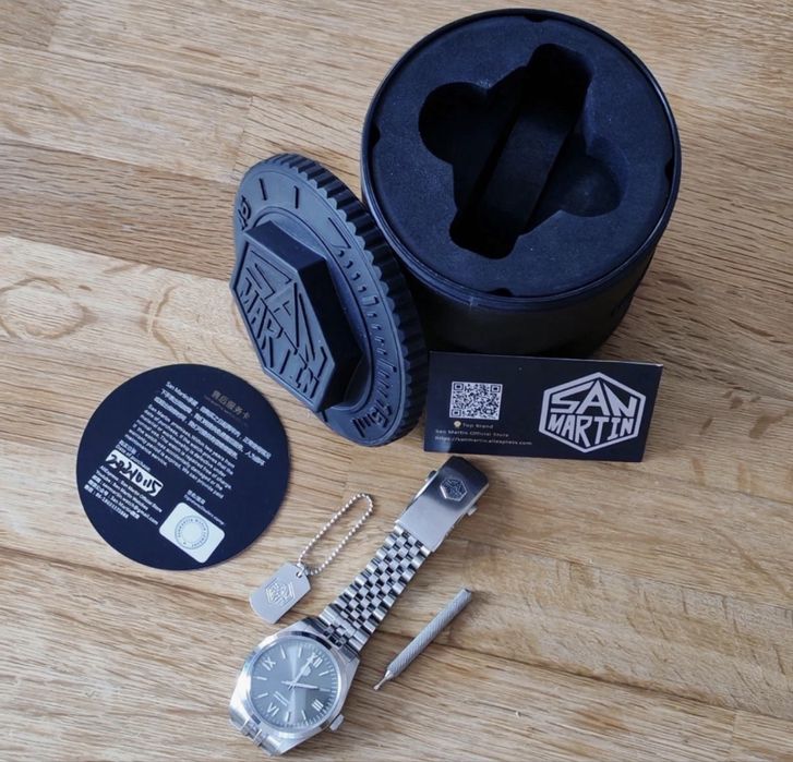 Като Нов Часовник San Martin SN0050-G 39mm